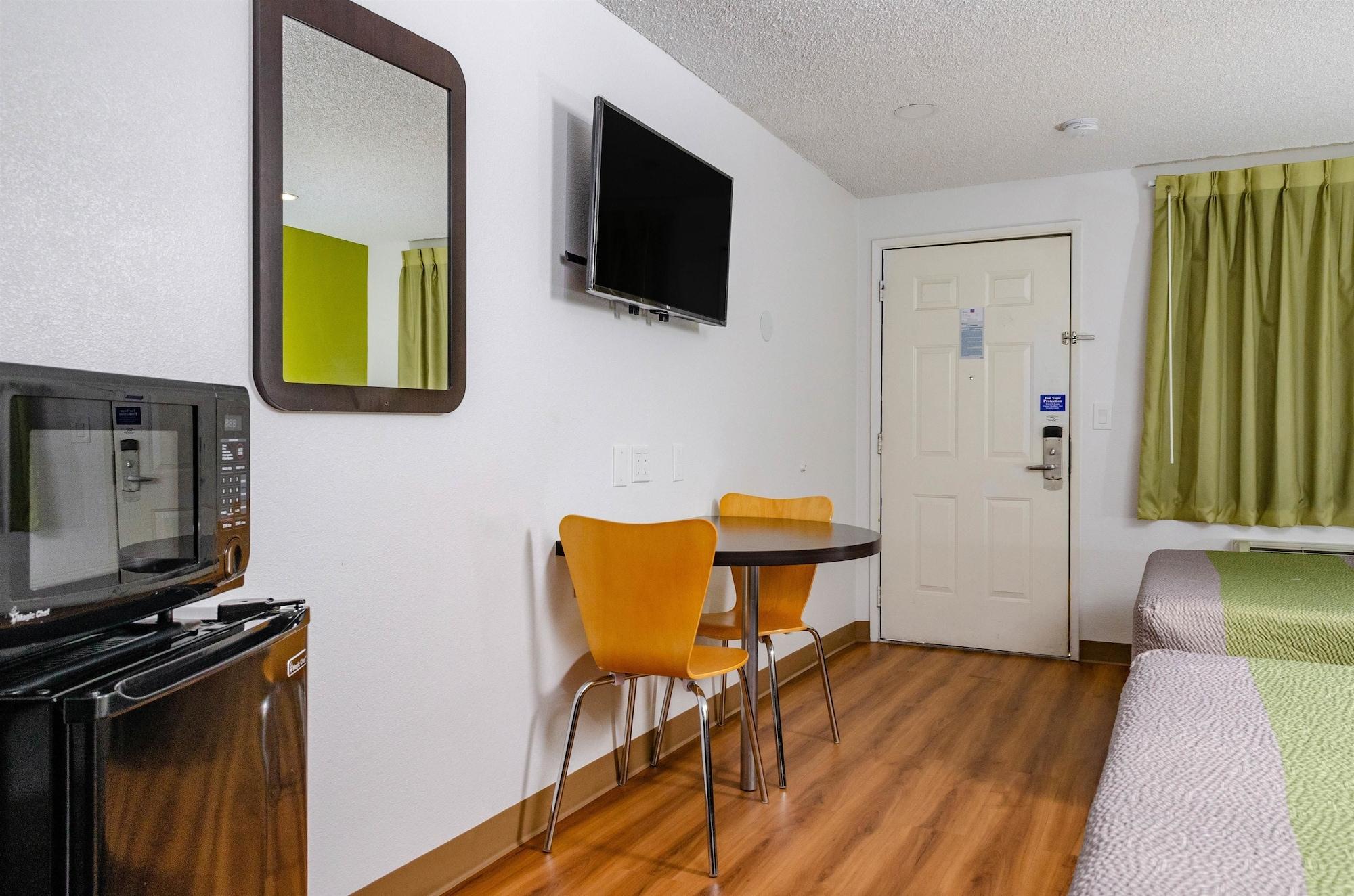 Motel 6-Fresno, Ca - Yosemite Hwy Exterior foto