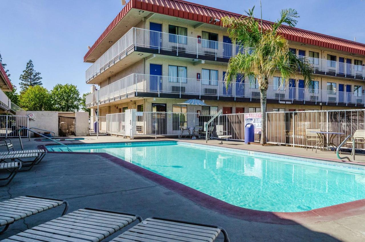 Motel 6-Fresno, Ca - Yosemite Hwy Exterior foto